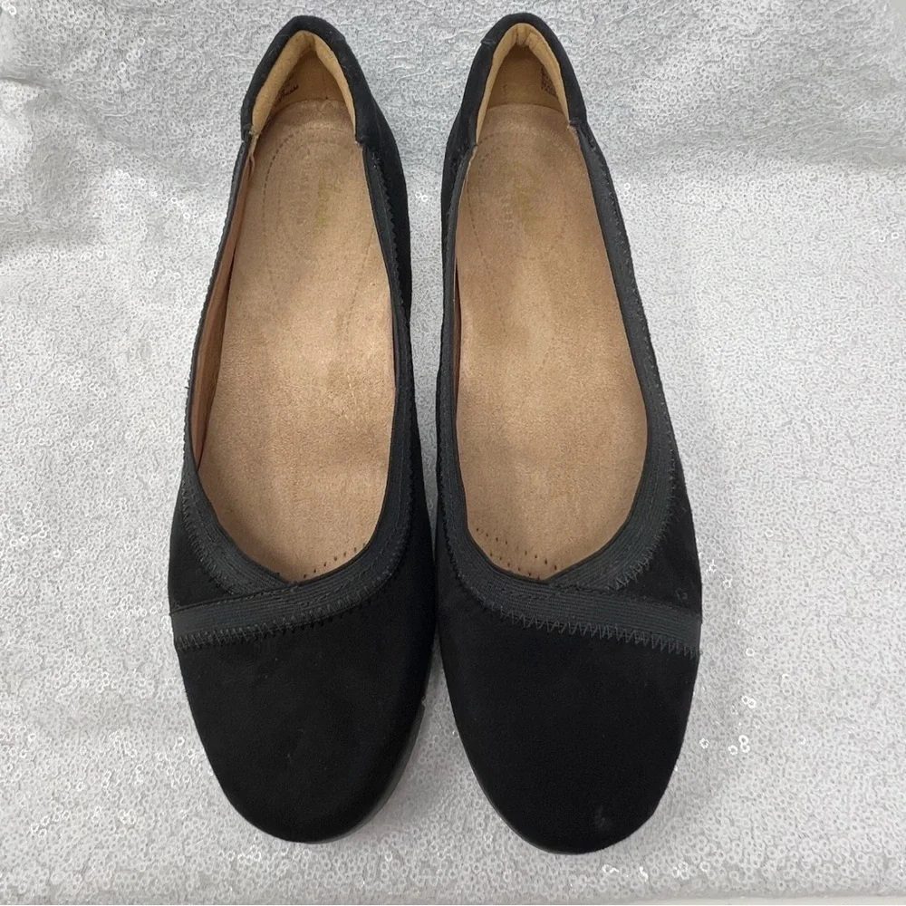 Clarks Artisan Daelyn Hill comfort black suede shoes